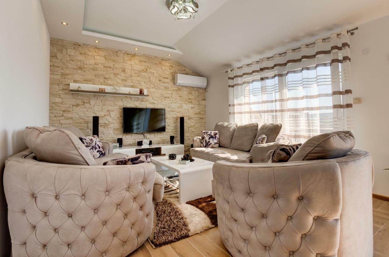 Divino Apartment 티바트 외부 사진